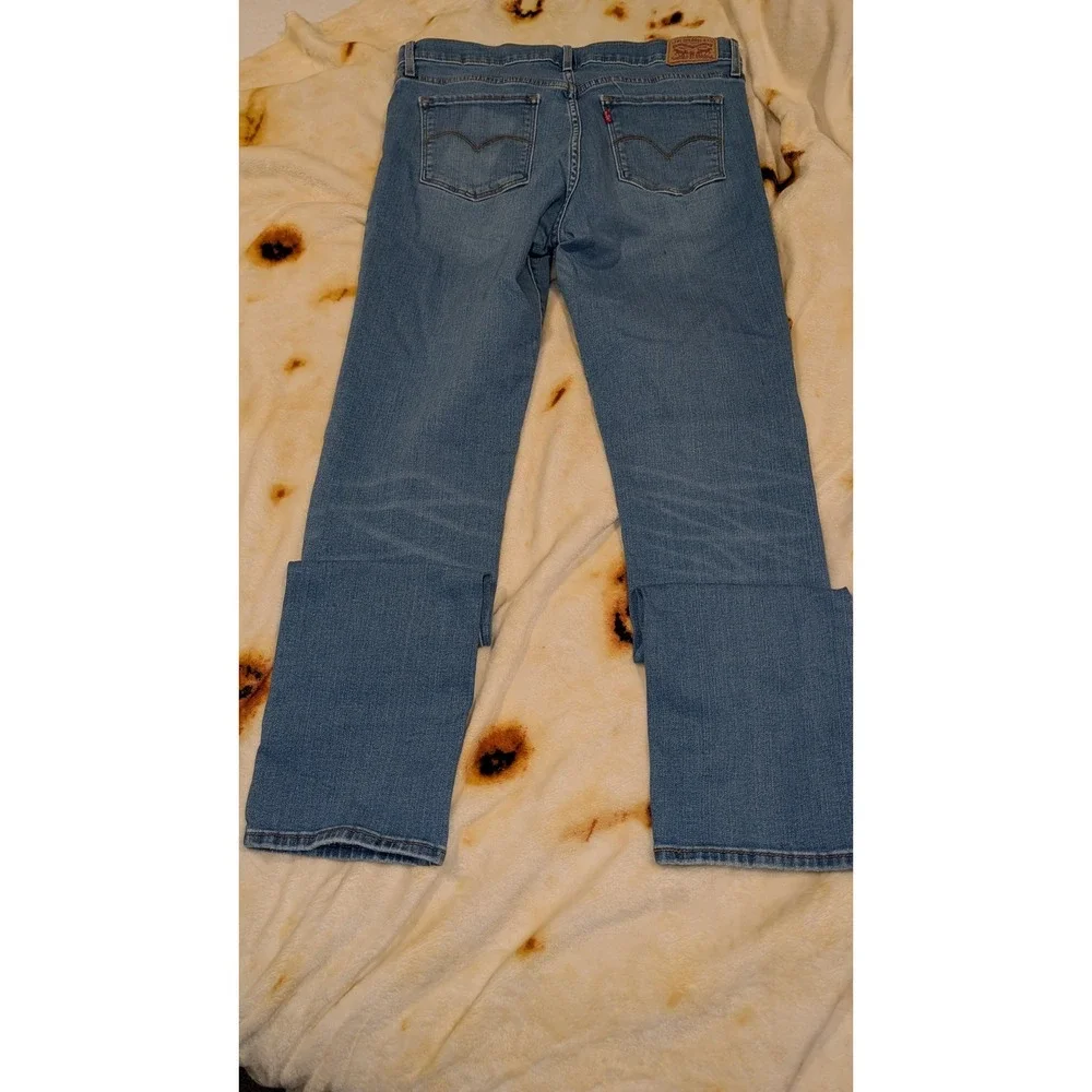 Levis 314 Shaping Straight Jeans Womens 32 Medium Wash Blue Distressed Denim
